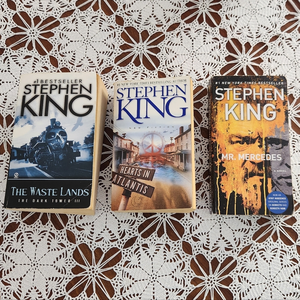 Stephen King Three Books - The Waste Lands, Hearts In Atlantis, Mr. Mercedes
